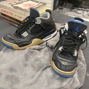 Jordan flights size 10.5 used in good condition